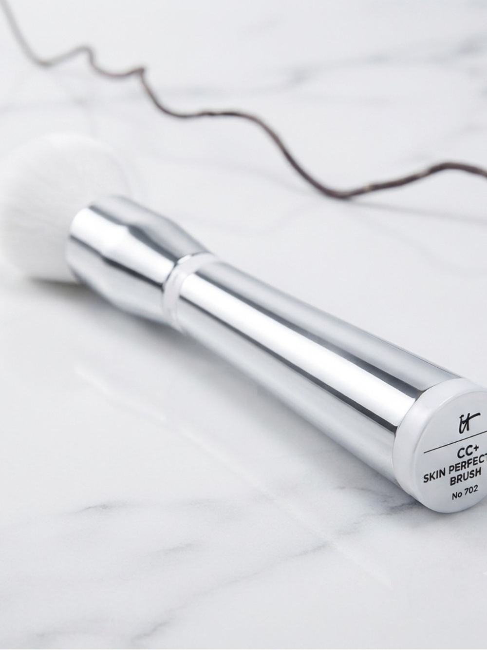 IT Cosmetics Heavenly Skin CC+ Skin-Perfecting Brush #702 Sealed in tube.